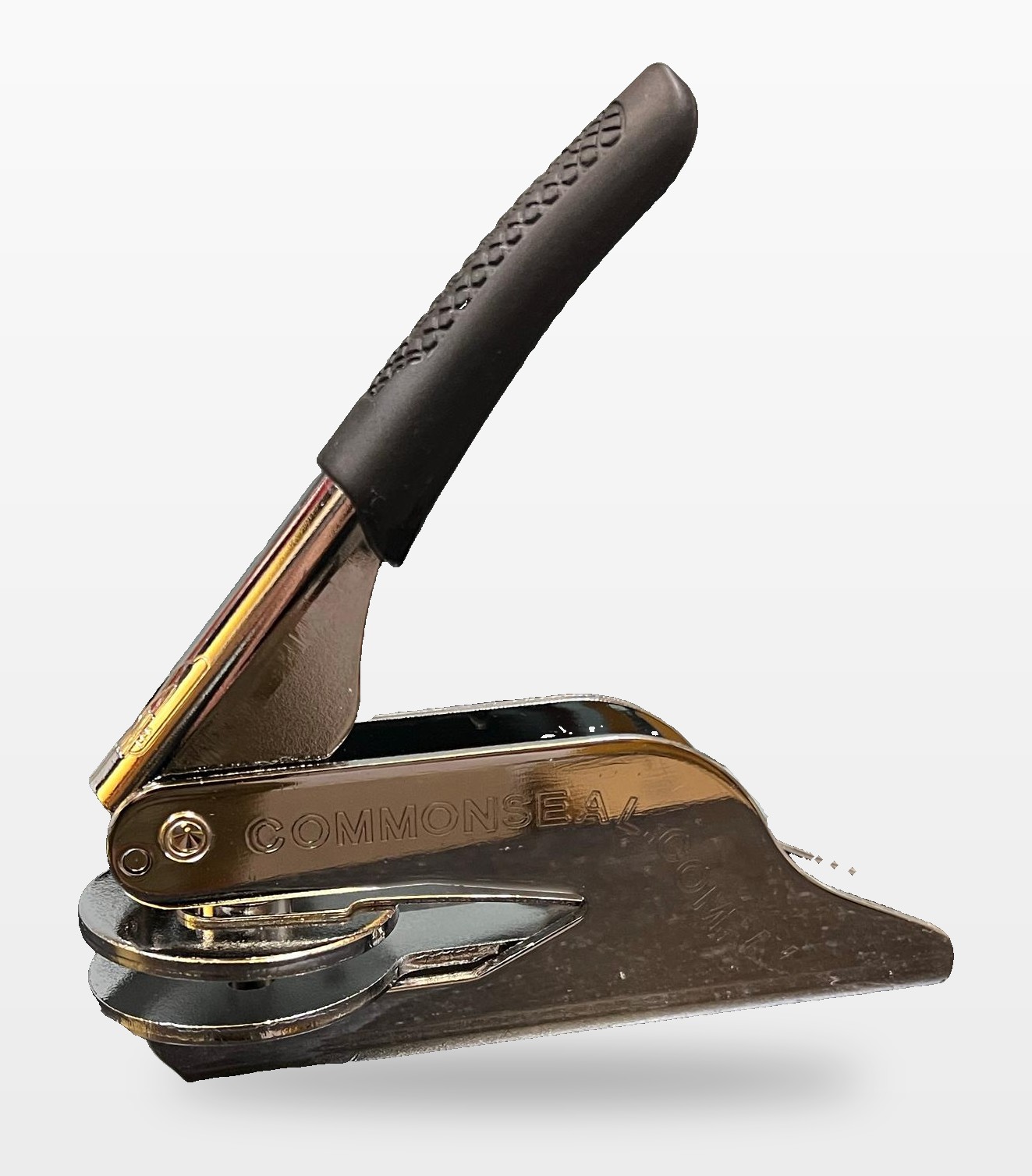 Pocket common seal with rubber grip handle